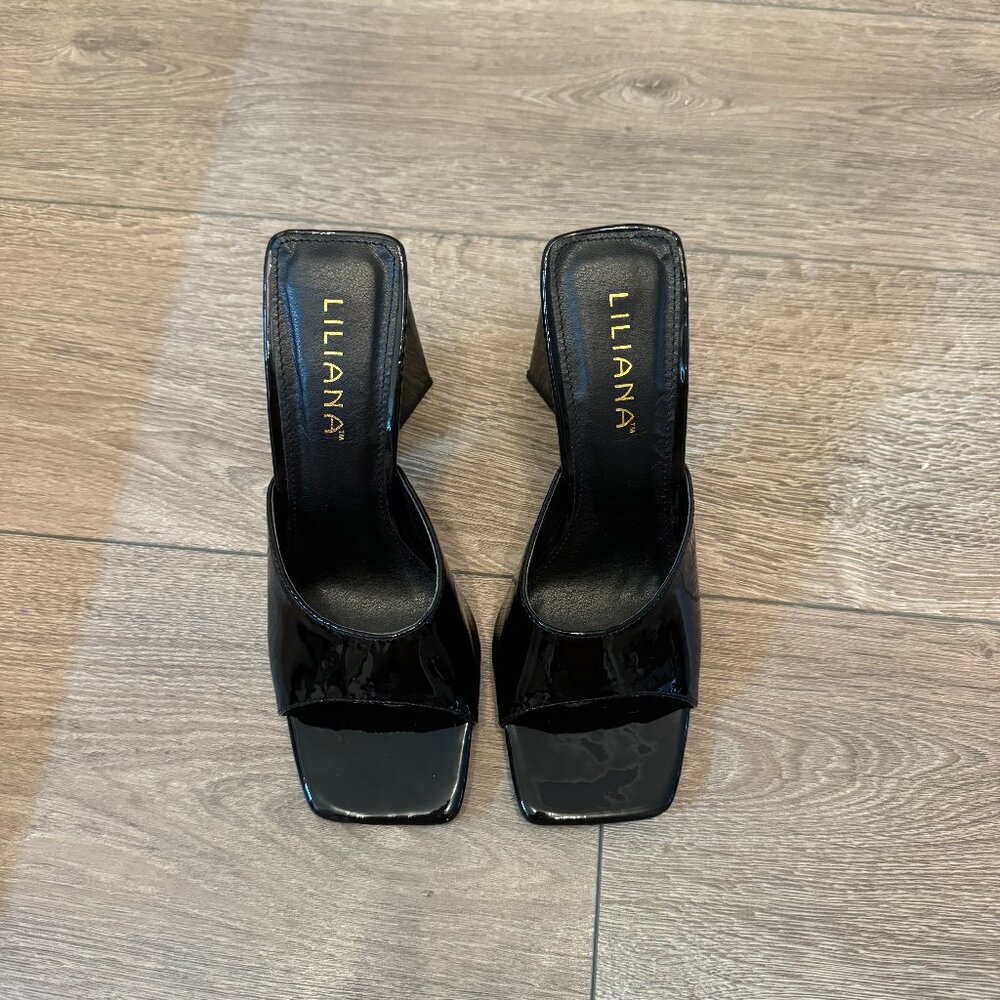 Lilana Black Open Toe Heeled Sandals